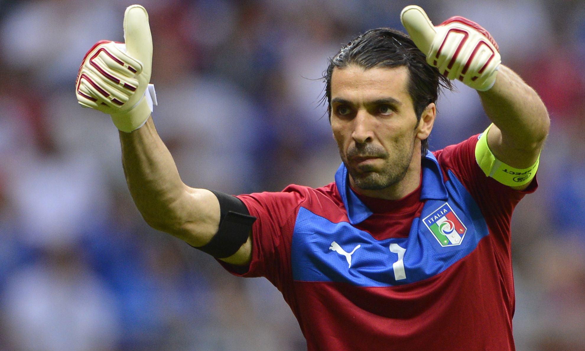 每体：巴萨将与朗格莱续约两年以分摊薪水，马竞承担80%工资