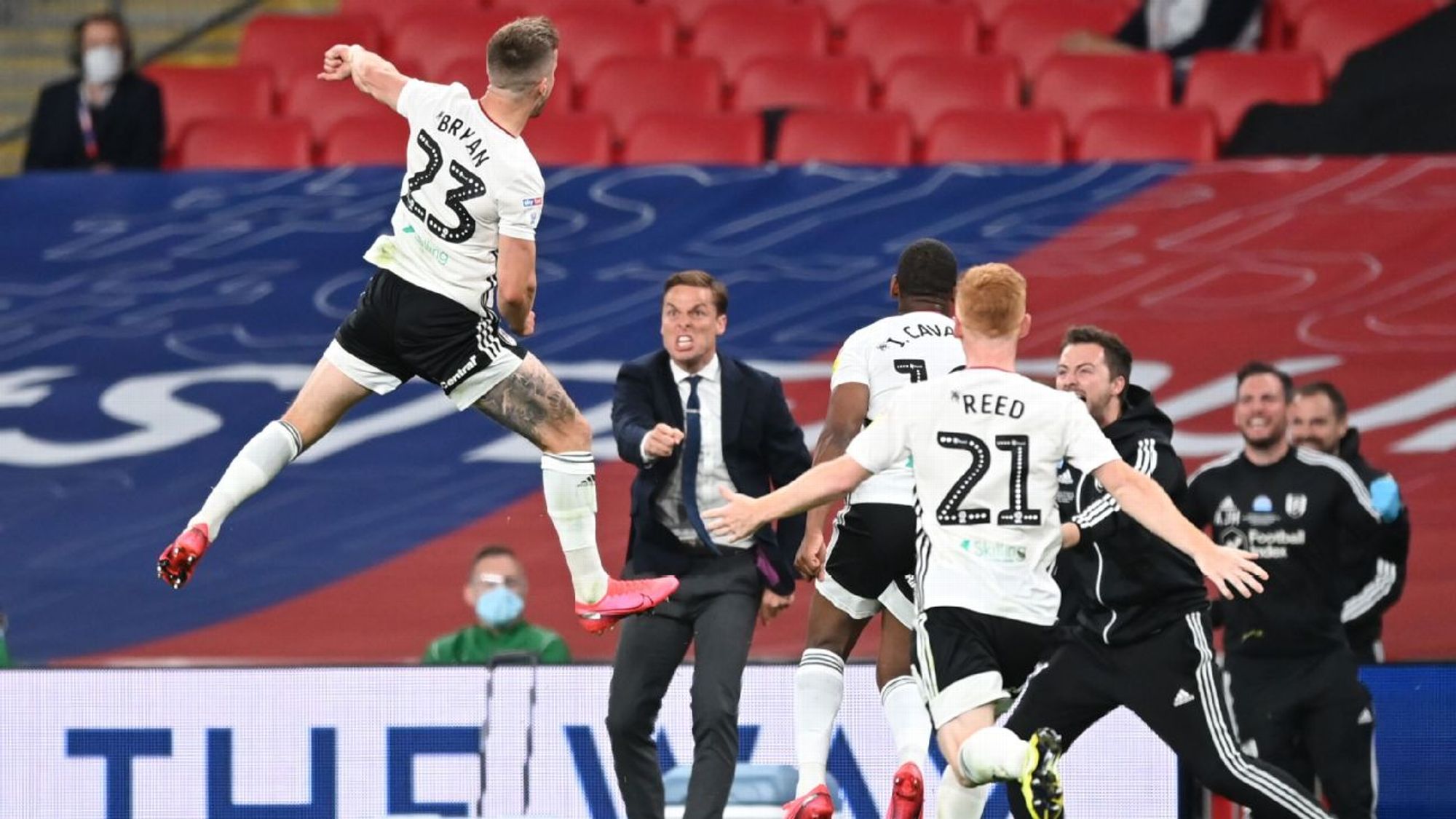 跟队记者：若什琴斯尼加盟巴萨，他将退还尤文半数遣散费